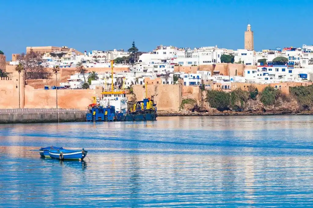 Discover the best of northern Morocco on a 5-day tour from Tangier, visiting Chefchaouen, Volubilis, Meknes, Fes, Rabat, and Casablanca. Explore imperial cities, the Rif Mountains, historic medinas, and iconic landmarks for an unforgettable cultural journey through Morocco.